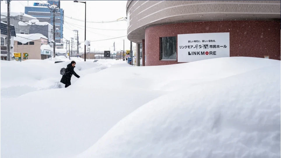 The number of victims from snowfalls in Japan has risen to 46 people