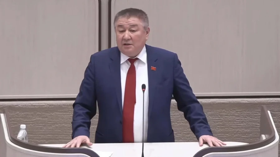 Умбеталы Кыдыралиев: Президент после принятого решения плохо спал, Камчыбек Ташиев болеет