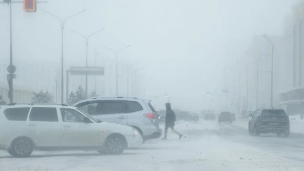 In several regions of Kazakhstan, students were switched to online learning due to bad weather.