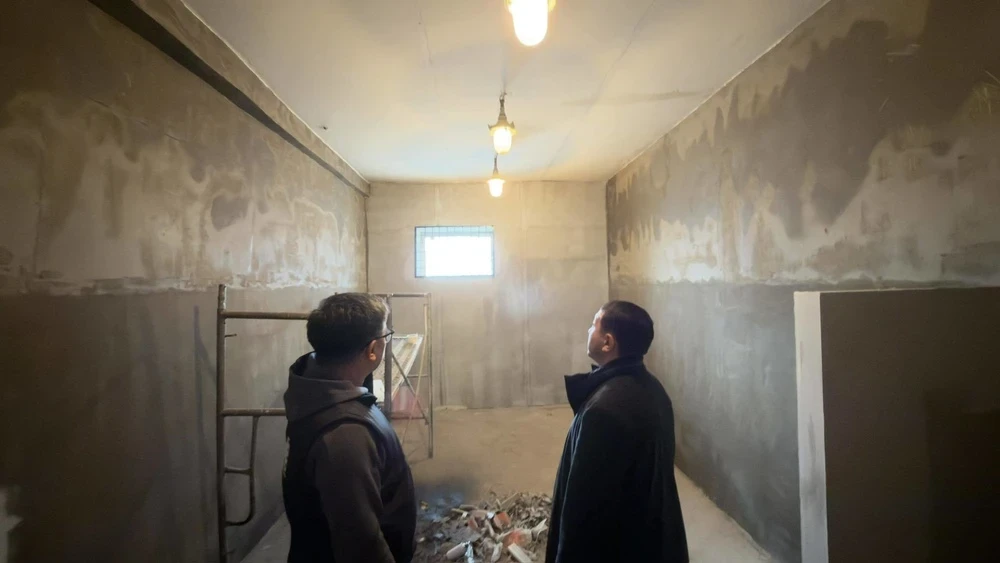 How the renovation of the "Kyrgyzfilm" building is progressing, as observed by the Minister of Culture