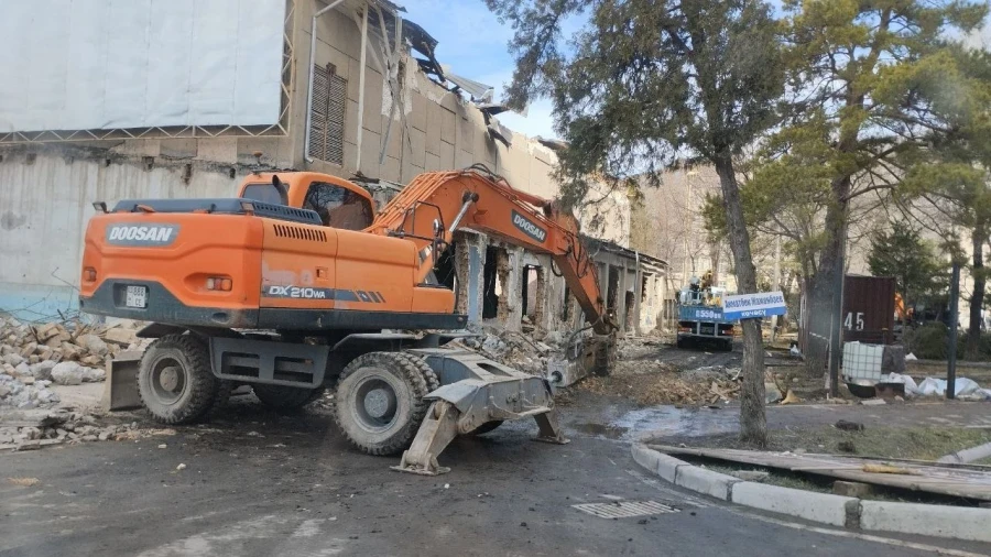 Мэрия борбордук "Чатыр-Куль" кинотеатрынын буратылышын баштады