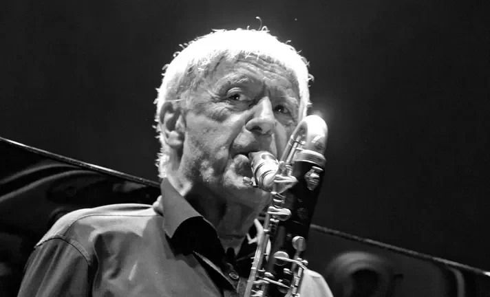 Француз композитору Мишель Порталь дүйнөдөн кайтты