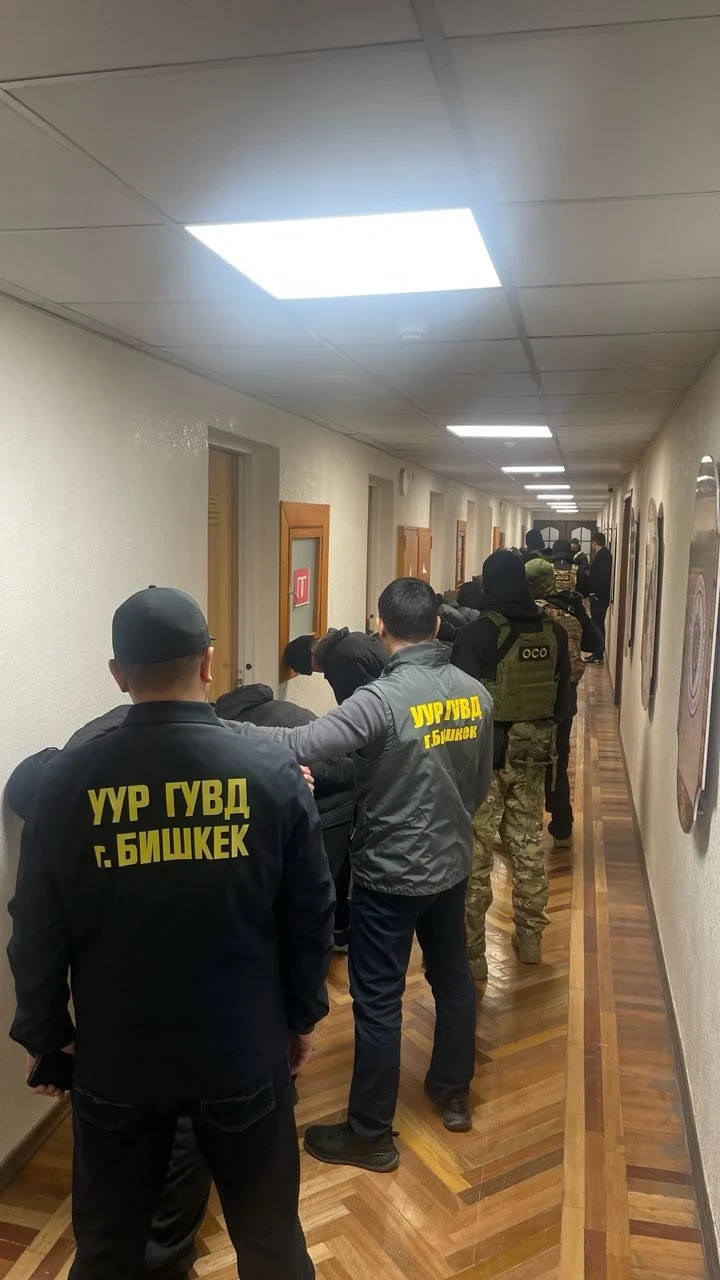 Operation "Bandit" in Bishkek: Dozens of People Detained, Weapons Seized