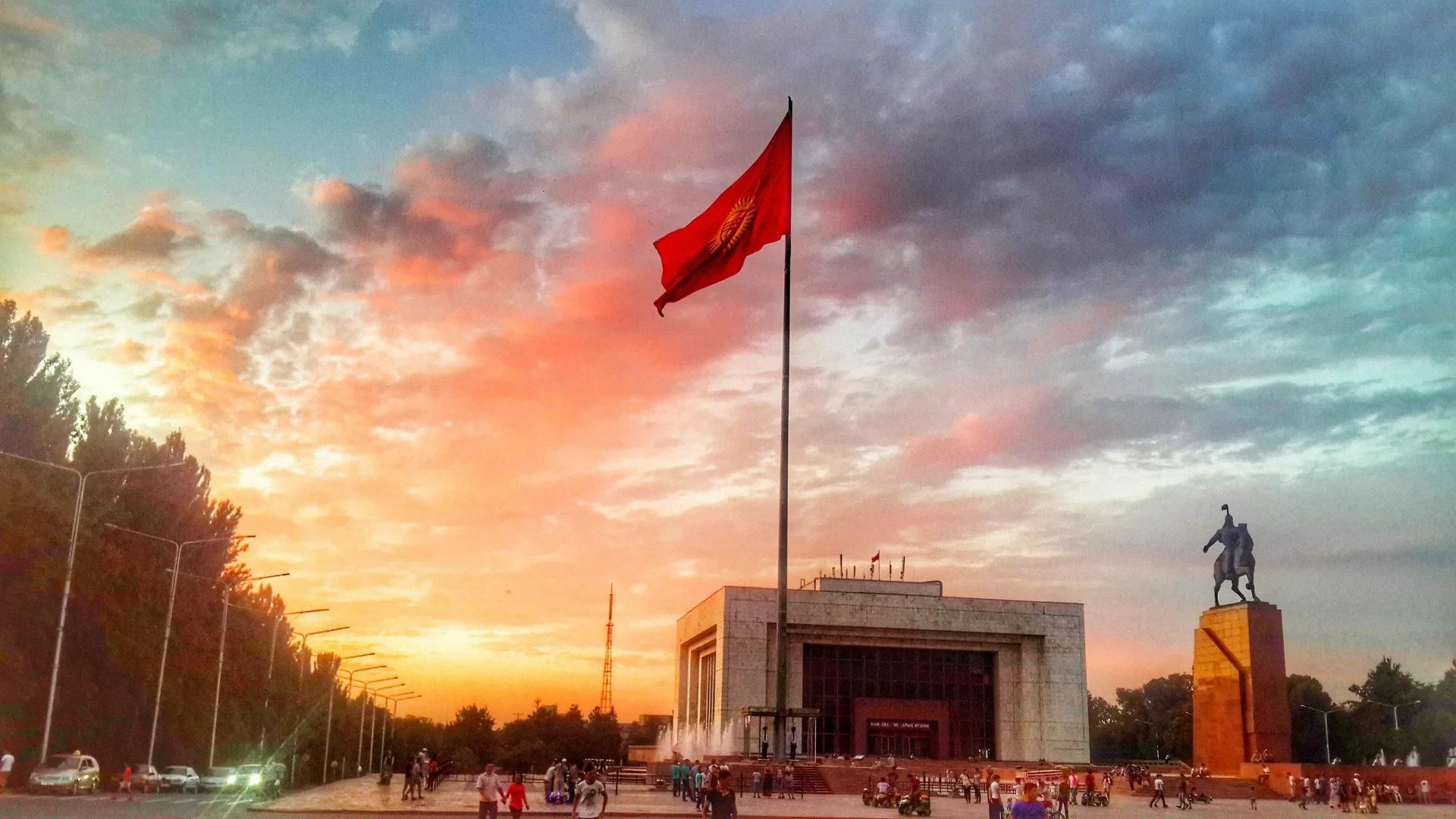 Russian and Kyrgyz Stars to Perform at Ala-Too Square in Honor of the Holiday