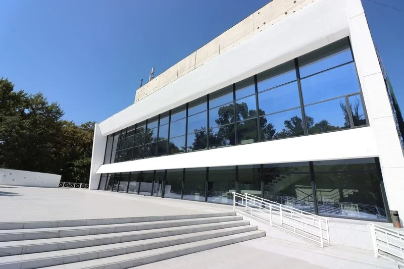 Орус драма театры 2026-жылдын март айына афишасын сунуштады