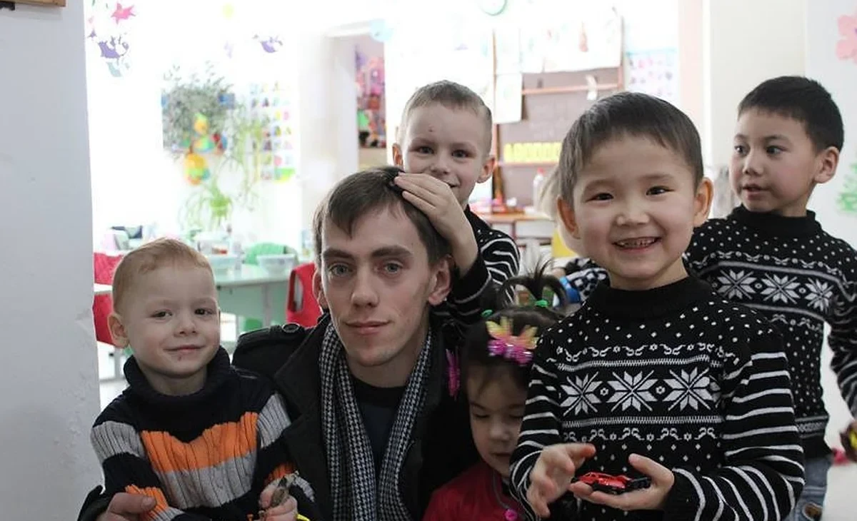 Жогорку Кеңеште жетимдер үчүн турак жай маселесин комплекстүү чечүүнү сунушташты