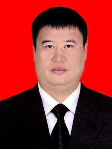 Жаңы Жогорку Кеңештин депутаты Элдар Сулаймановдун бош орунун ээлеп алды