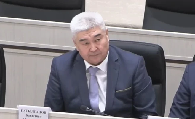 Жогорку Кеңеш Бактыбек Сатылгановдун Жогорку соттун кеңешине мүчө болуп дайындалуусун бекитти