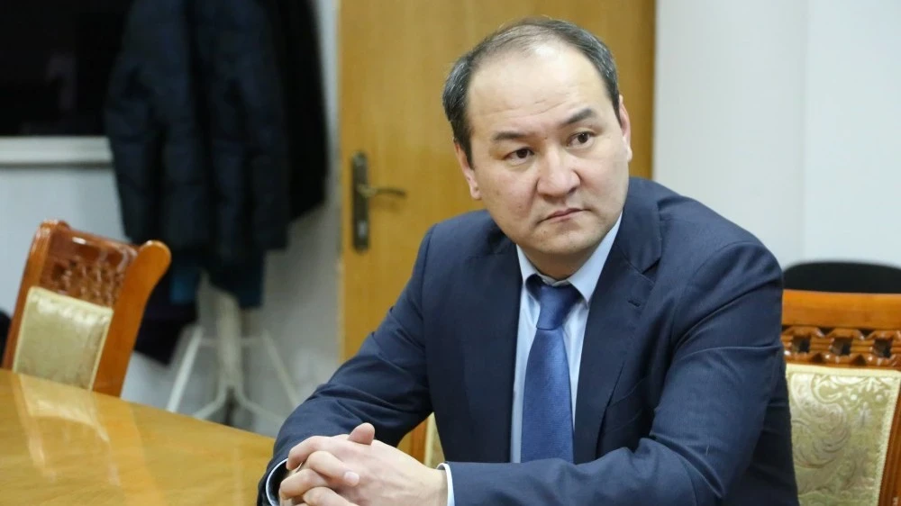 Жайнак Усен уулу Жогорку Кенештин басма сөз кызматына жетекчилик кылды