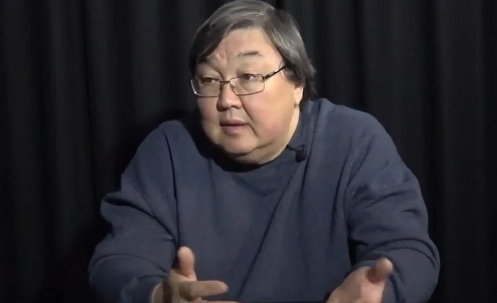 Курманов президенттин КСка кайрылуусу тууралуу: Бул мыйзам чегинде ар кандай кырдаалдарды чечүүнүн маданияты