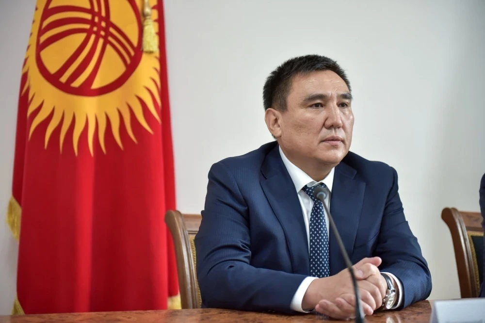 Жанарбек Акаевдин Жогорку Кеңештеги ордун Таалайбек Сарыбашов ээлеп алды