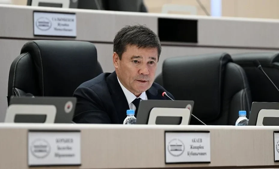 Таалайбек Масабиров «Ала-Тоо» депутаттык тобун жетектеди