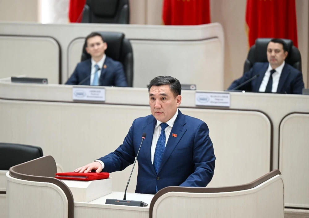 Таалайбек Сарыбашов Жогорку Кенеште ант берди