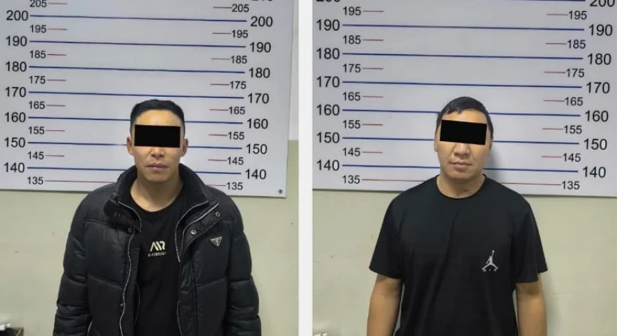 Милиция кызматкерлерин жоолуктаган жаштар кармалды