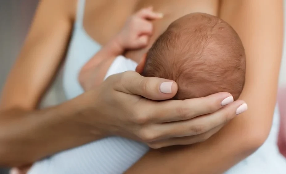 К началу 2026 года около 28 тыс. женщин получили пособие по беременности и родам - Минтруда