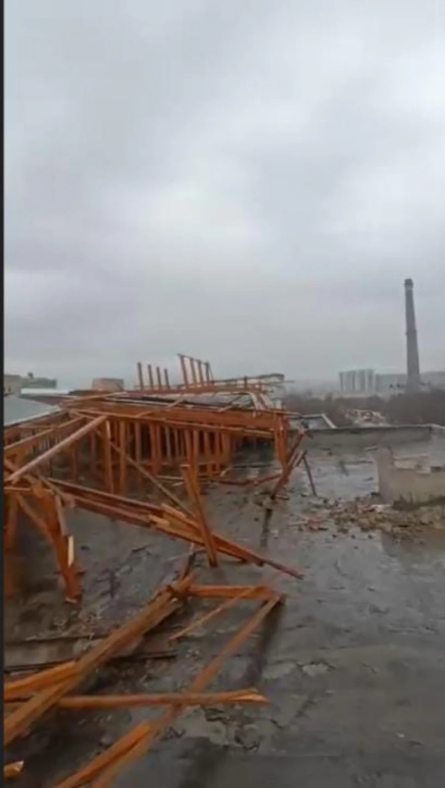In Bishkek, strong winds tore off roofs of houses