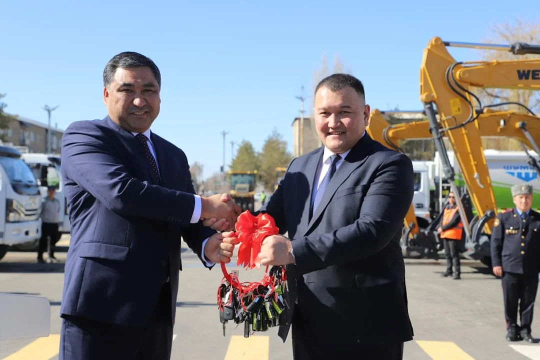 В Таласскую область переданы 42 единицы специальной техники отечественного производства