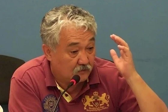 Бакыт Бакетаев: Жарык чачып жатат, такыр аэропорттун прожекторлору сыяктуу, автоунаа эмес