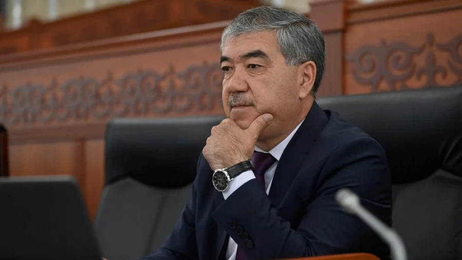 Принцип же компромат? Депутат Сулаймановдун кетишинин артында эмне турат?