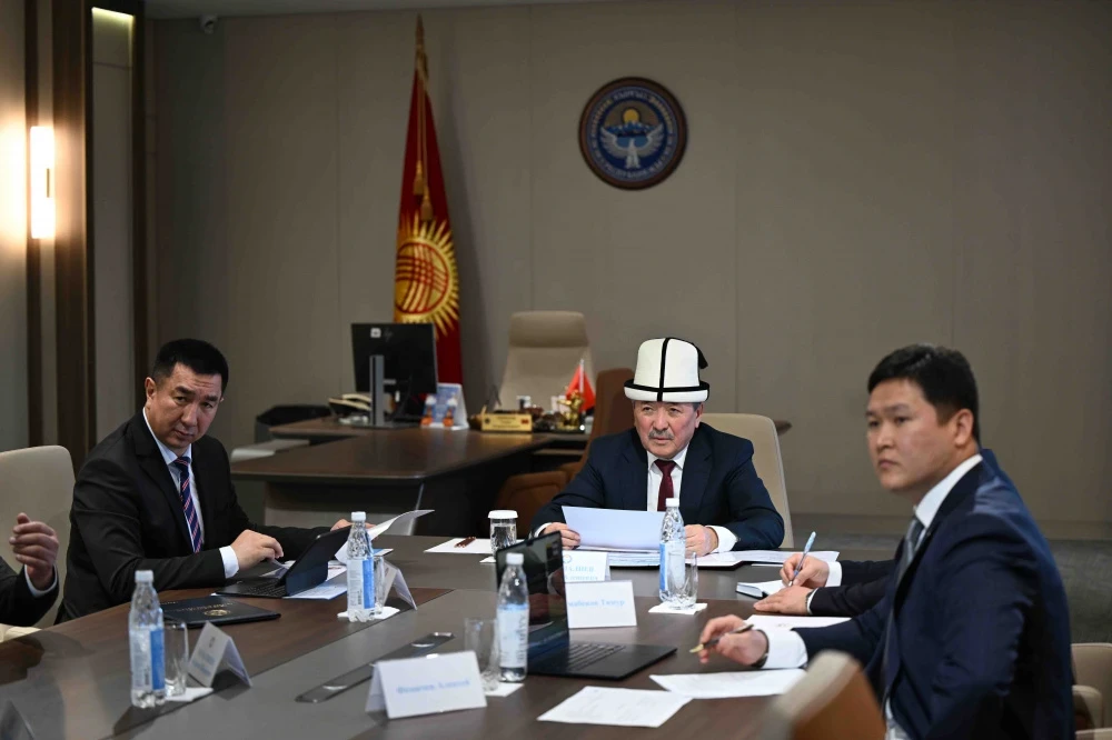 The new mayor of the city of Manas was introduced to the team