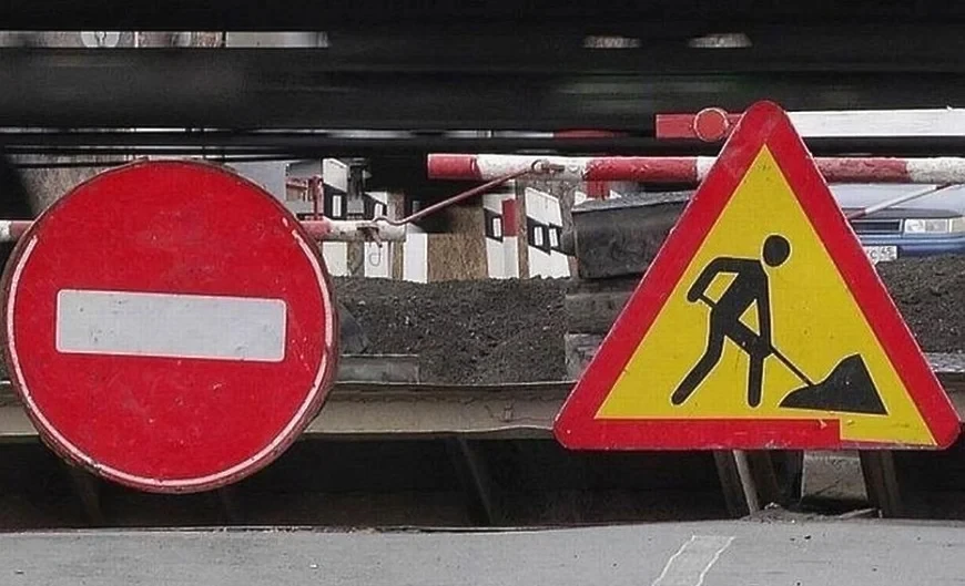 Бишкекте темир жол өткөөлүндө кыймылды убактылуу чектешет