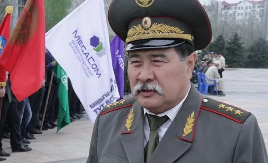 Какая экономика, такая и армия: Чотбаев Кыргыз Республикасынын Куралдуу Күчтөрүнүн өнүгүү жолун баалады