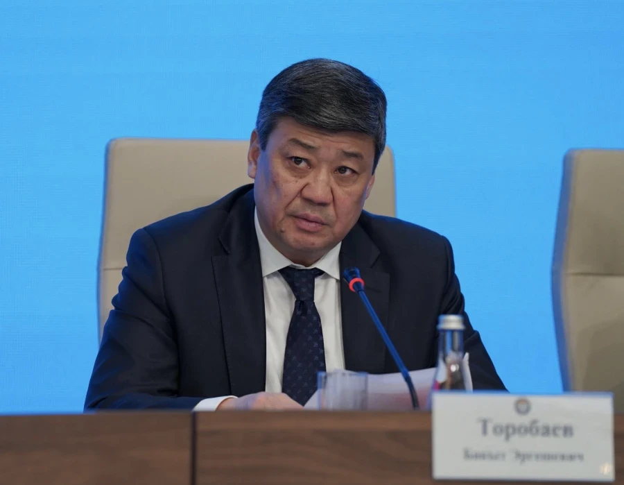 Бакыт Торобаев өкмөт башчысынын орун басары жана Азык-түлүк министрлигинен бошотулду