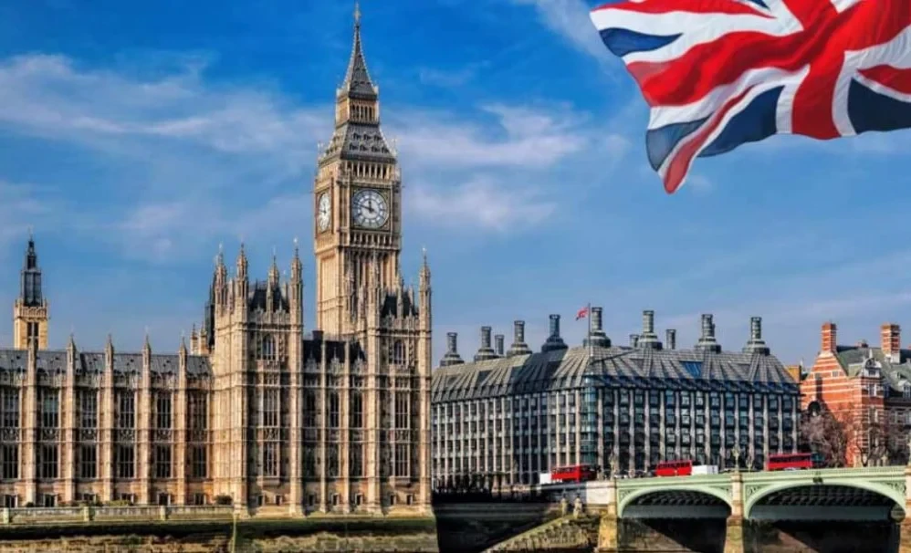 Жээнбек Кулубаев Британияга жумушчу сапар менен барат