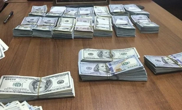 Таласта чет өлкөлүк инвестордун катышуусундагы алдамчылык үчүн Ички иштер министрлигинин кызматкери кармалды