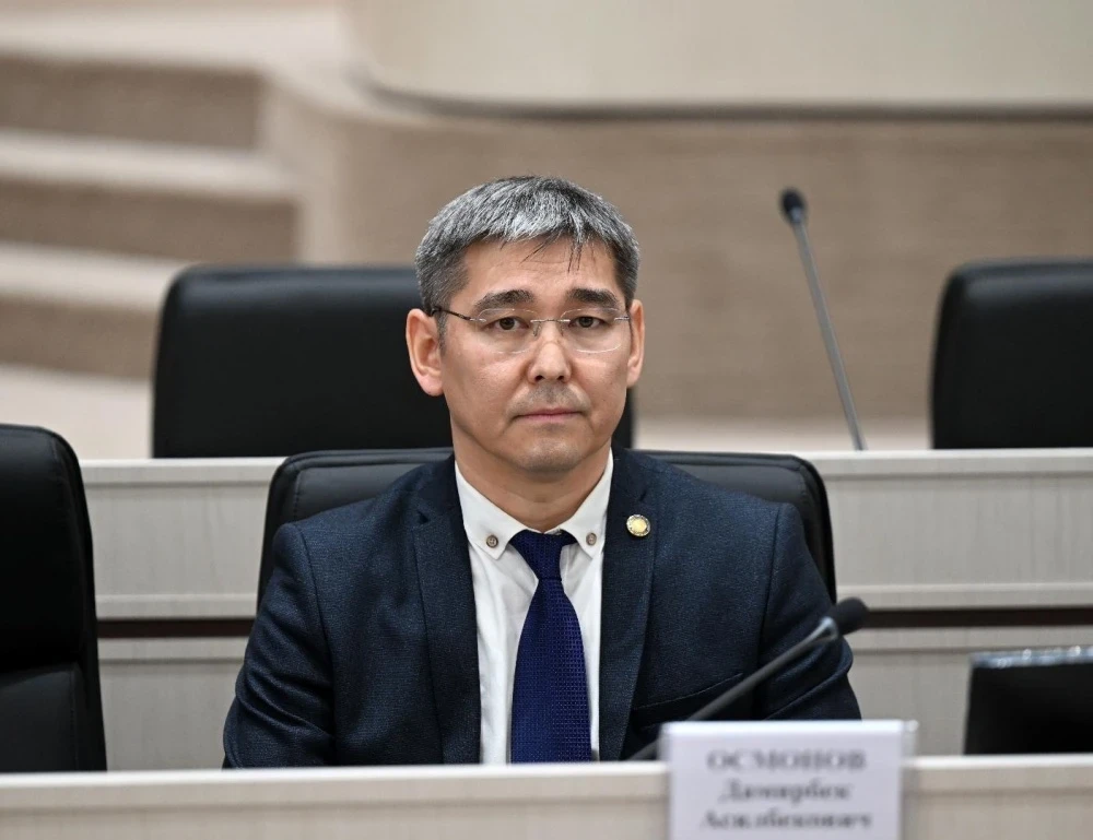 "Сизди соруп алат". Депутат жаңы Саламаттык сактоо министрини эскертти