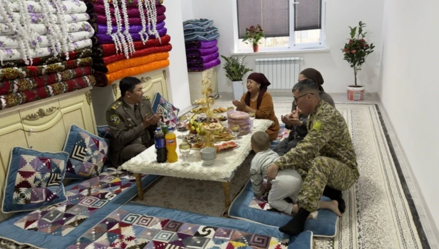 Джалал-Абад облусунда 100 чек арачы үй-бүлө батир алды