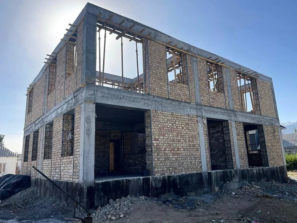 НЭСК введет в эксплуатацию 10 новых административных зданий до конца года