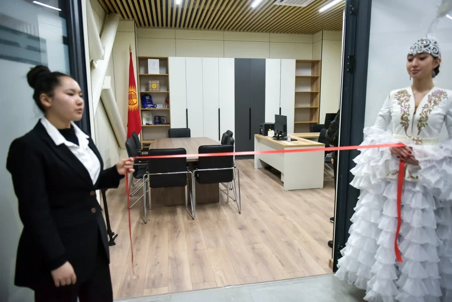 The Bishkek City Hall allocated an office to the youth movement in the "Zhashtyk Arena"