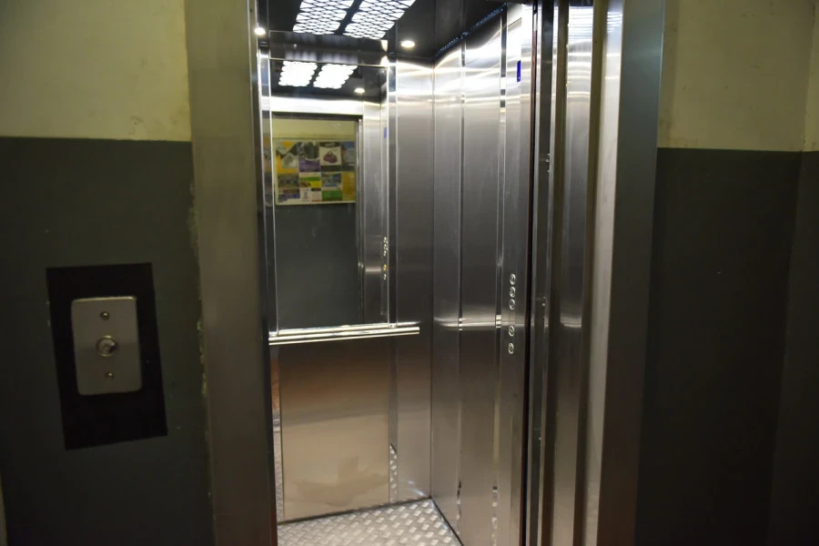 Мэрия Бишкека: Жители домов должны вложиться, если хотят новые лифты