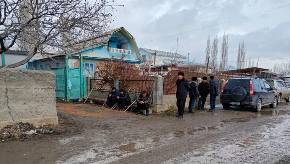 Осужденного по статье о призывах к массовым беспорядкам отпустят на похороны мамы