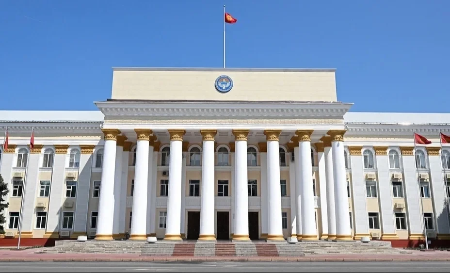 The Ministry of Foreign Affairs urged Kyrgyz citizens to leave the Middle East urgently due to the risk of conflict escalation.