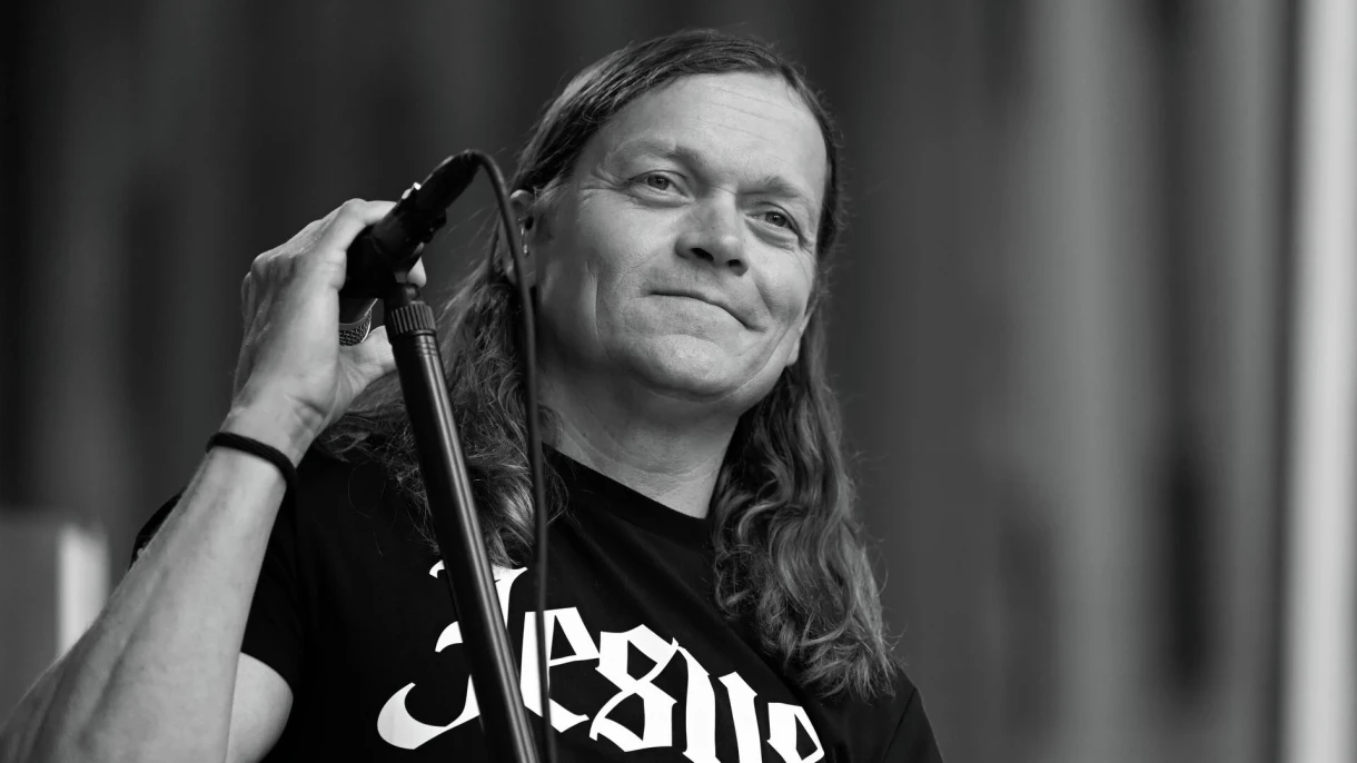 Скончался основатель и фронтмен 3 Doors Down Брэд Арнольд