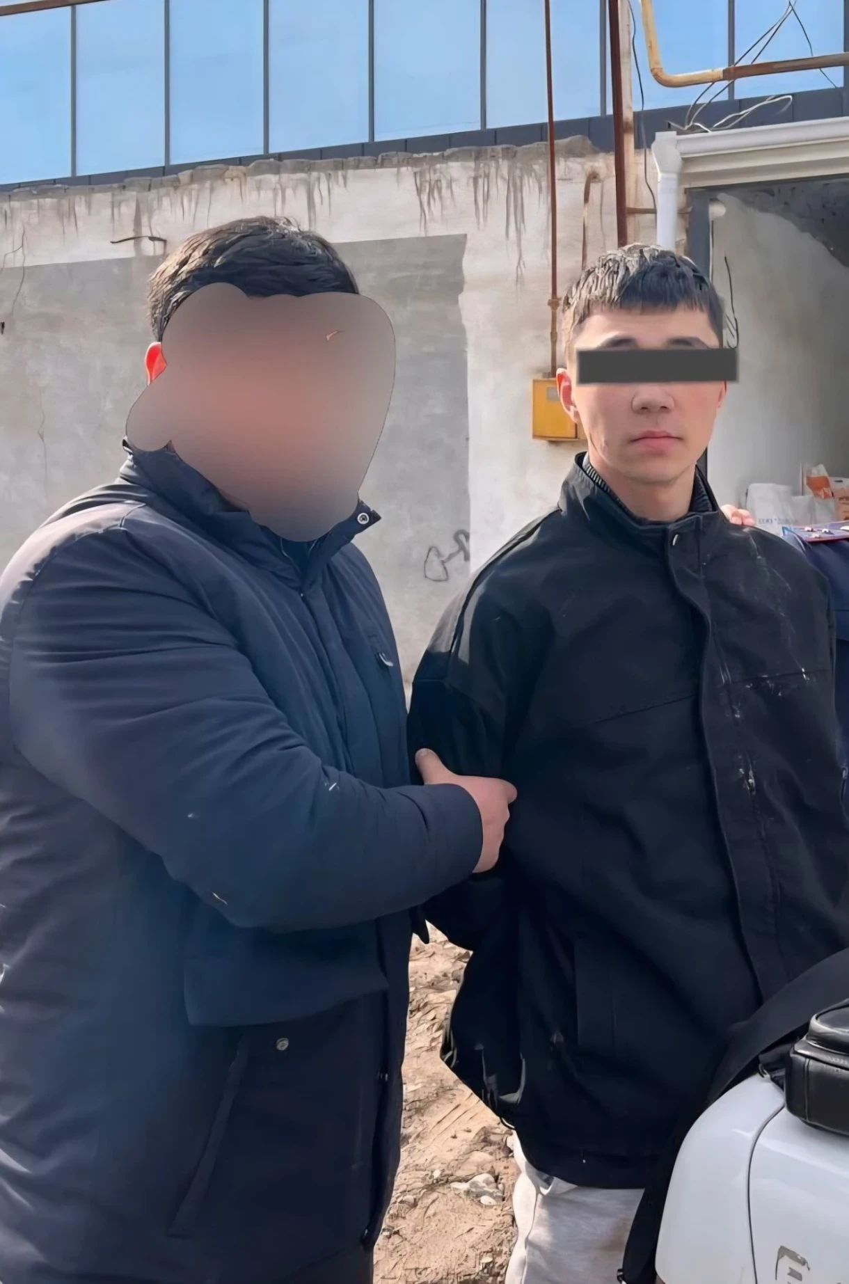 Armed Extortionist Targeting Schoolchildren Detained in the City of Osh