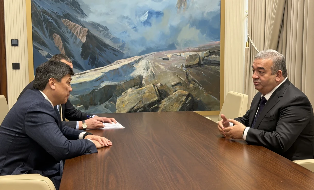 Племенной мал-мулк алмашуу, пахта кайра иштетүү. Кыргызстан менен Тажикстан дагы эмне жөнүндө макулдашты