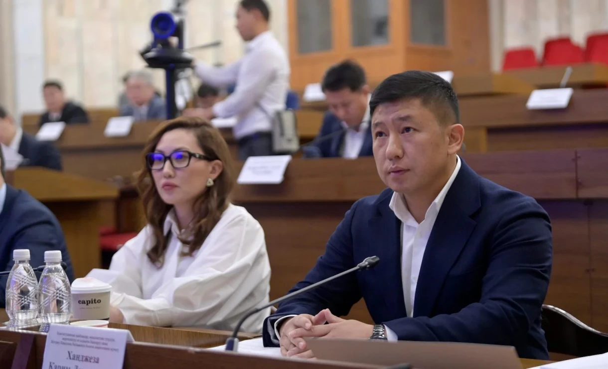 Депутаттар ГКНБ, Табигат ресурстары министрлиги, Төтөнчө кырдаалдар министрлиги жана Транспорт министрлигинин жетекчилеринин кандидатураларын бекитишти