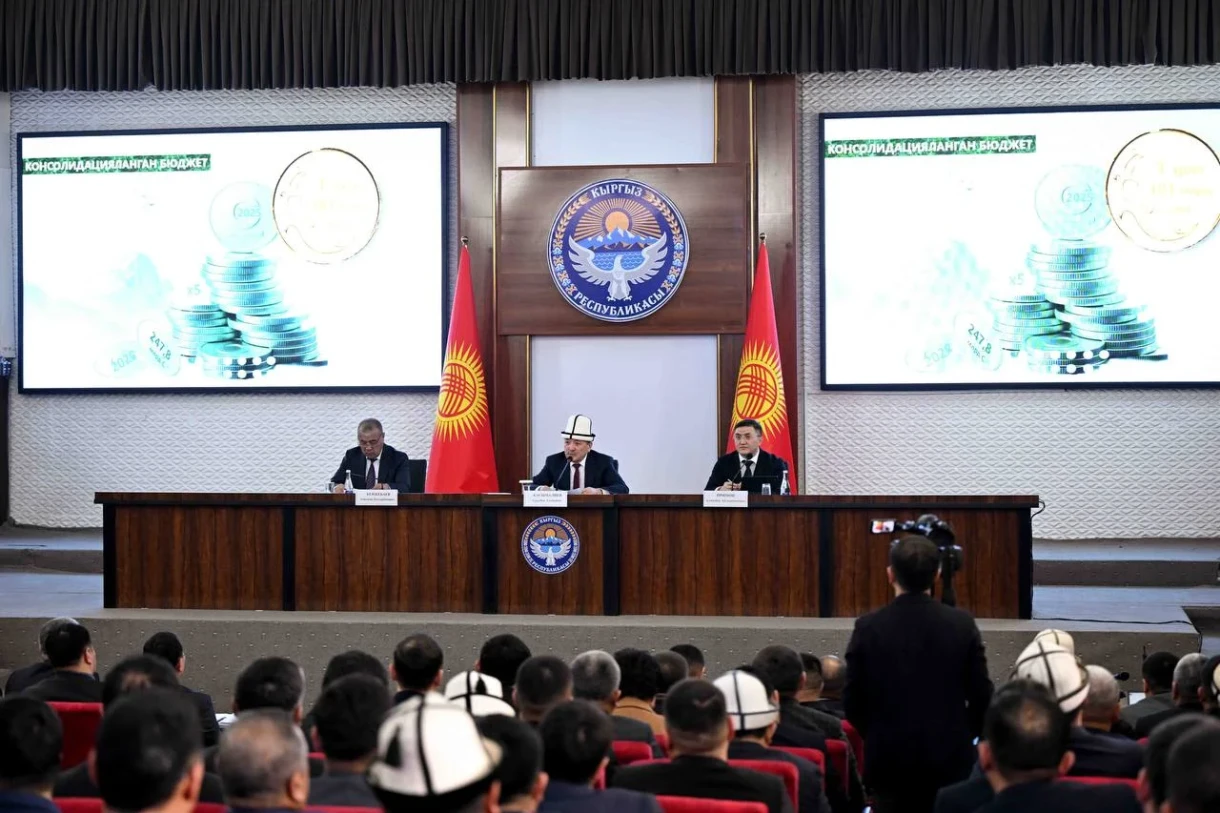 Касымалиев 2025-жылдагы Ош облусунун райондорунун жетишкендиктери жана көйгөйлөрү тууралуу айтып берди