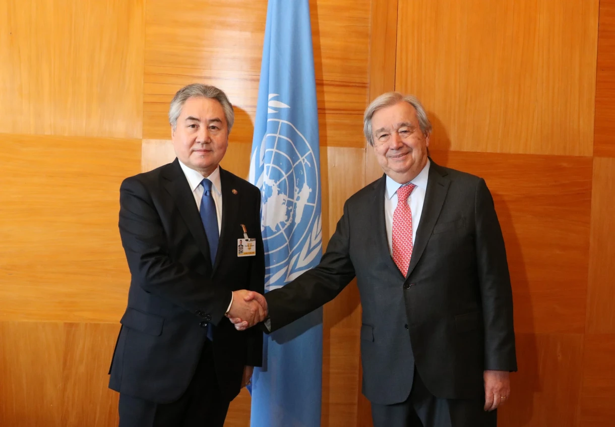 Жээнбек Кулубаев БУУнун баш катчысы Антониу Гутерриш менен жолугушту