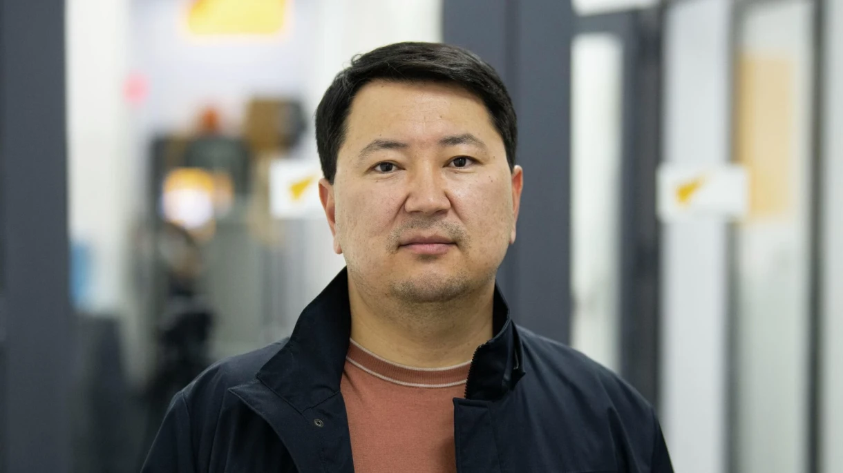 Эрлист Акунбеков өкмөт башчысынын орун басарынын милдетин аткаруучу болуп дайындалды