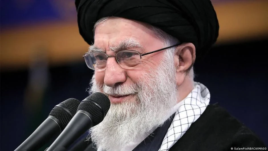 Attack on Iran. State media confirm the death of the ayatollah, mourning declared.