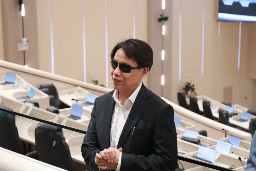 The deputy proposed to allow the installation of LED screens on high-rise buildings in residential areas of Bishkek.