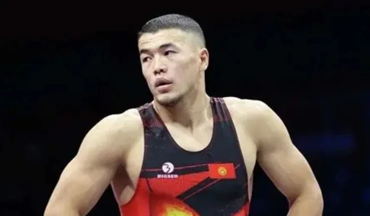Акжол Махмудов остался без медали в Тиране