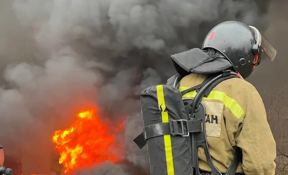 The Ministry of Emergency Situations reports 10 fires in a day. A house and tons of corn burned down in Ivanovka.