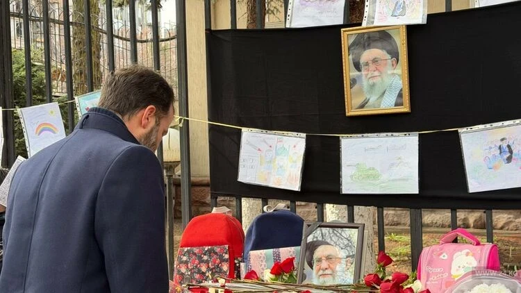 В Бишкеке прошел мирный митинг-реквием в поддержку народа Ирана