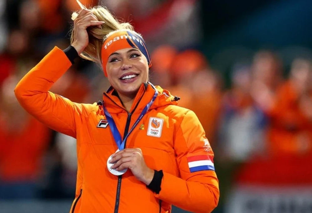 The speed skating suit of Yutta Lerdam broke Cristiano Ronaldo's record