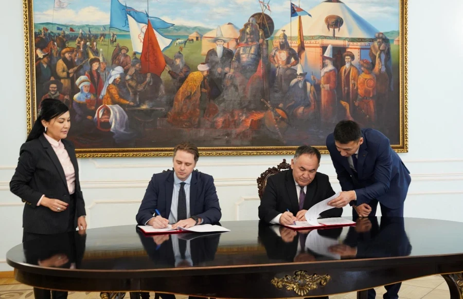 ОБСЕ передает оборудование для образовательного центра Жогорку Кенеш